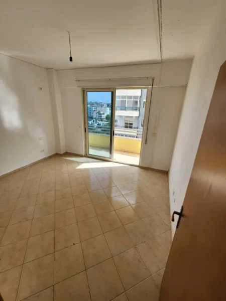 Durres, shitet apartament 1+1+Ballkon Kati 5, 85 m² 100.000 € 