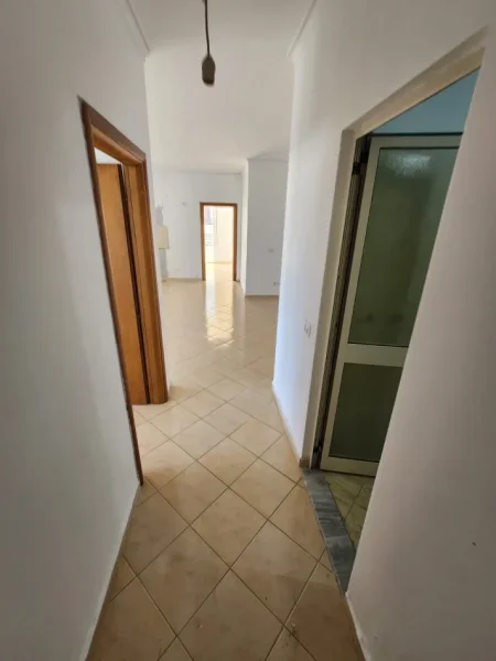 Durres, shitet apartament 1+1+Ballkon Kati 5, 85 m² 100.000 € 