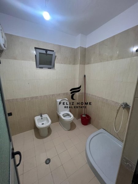 Tirane, jepet me qera apartament 2+1+Ballkon Kati 3, 103 m² 450 € (ASTIR)