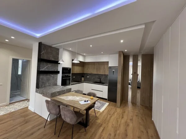 Tirane, shes apartament 2+1+Aneks+Ballkon Kati 1, 108 m² (Liqeni i Thate)