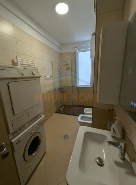 Tirane, shitet apartament 2+1 Kati 4, 113 m² 259.000 € (Komuna e Parisit)