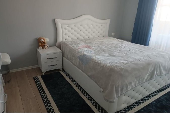 Tirane, jepet me qera apartament 2+1 , 110 m² 600 € (5maj)