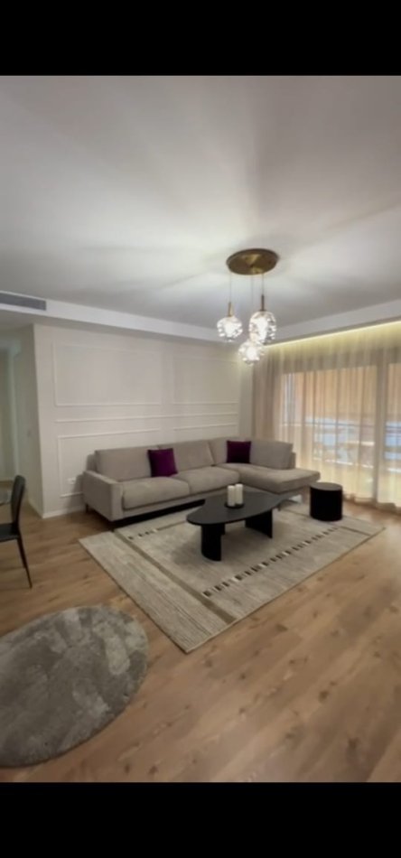 Tirane, jepet me qera apartament 2+1 , 1.200 m² 1.200 € (tek Kompleksi Delijorgji)