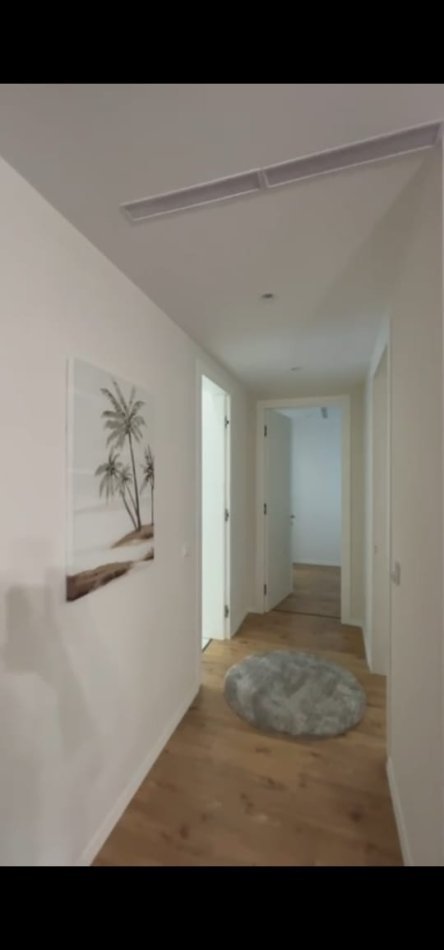 Tirane, jepet me qera apartament 2+1 , 1.200 m² 1.200 € (tek Kompleksi Delijorgji)