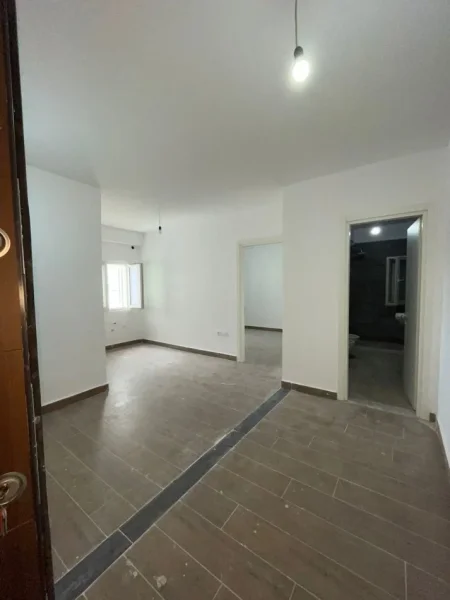 Tirane, shitet apartament 1+1 Kati 3, 51 m² 75.200 € (Selite)
