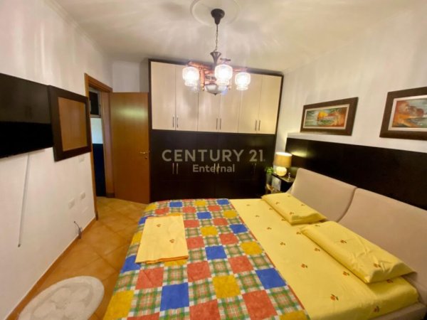 Tirane, jepet me qera 1+1 Kati 4, 700 € (air albania)