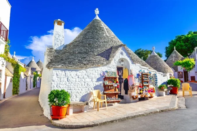 ALBEROBELLO , 4 dite e 3 nete.