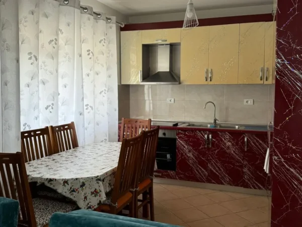 Tirane, shes apartament 2+1+Ballkon Kati 4, 96 m² (Kthesa e Kamzes)