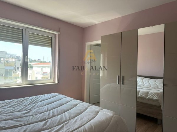 Tirane, jepet me qera apartament 2+1+2 Kati 3, 800 € (Liqeni i Thate)