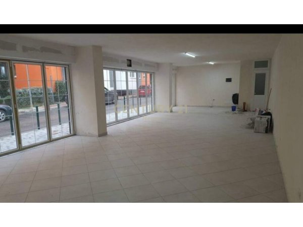 Tirane, shes ambjent biznesi Kati 0, 100 m² 207.000 € (Liqeni i Thate, Neom102191)