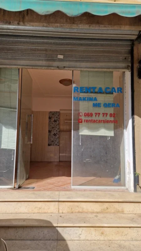 Tirane, jap me qera dyqan Kati 0, 201 € (Sitki cico)