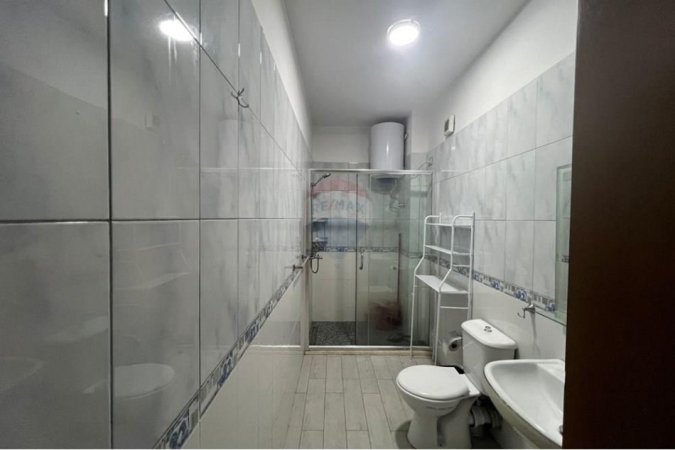 Tirane, jepet me qera apartament 2+1 Kati 2, 110 m² 750 € (Rruga e Elbasanit)