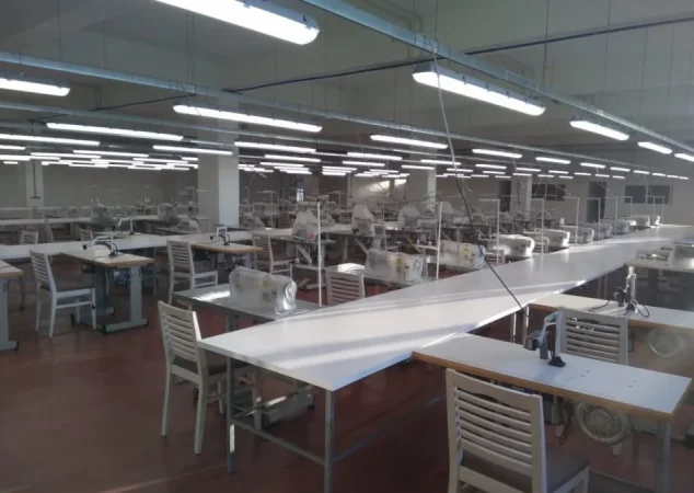 Durres, shes magazine , Ndertim 3.990 m² 1.200.000 € (Fllake)