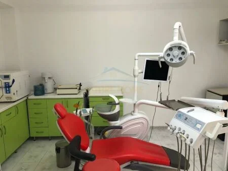 Tirane, jepet me qera ambjent biznesi Kati 0, 34 m² 400 € (Rruga Ismail Petrela, Allias, Tirane AREA45632)