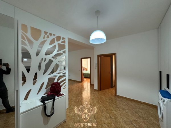 Durres, jepet me qera apartament 2+1+Ballkon , 90 m² 350 € 