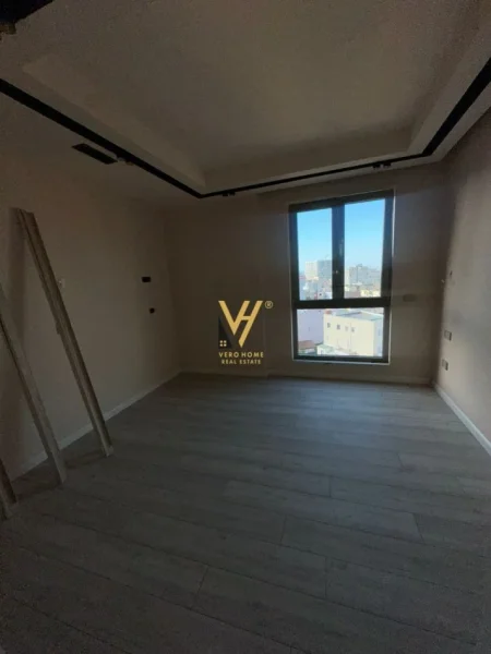 Tirane, jepet me qera ambjent biznesi Kati 7, 110 m² 1.350 € (RRUGA E KAVAJES)