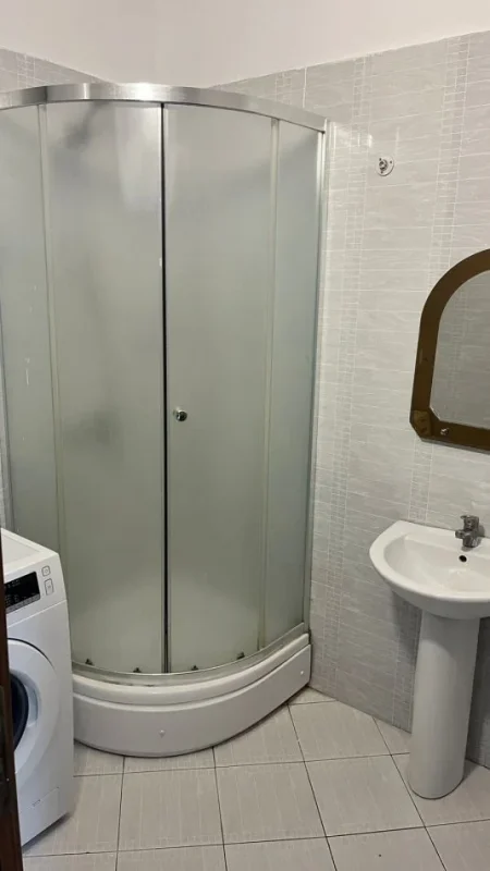 Tirane, jepet me qera apartament 2+1 Kati 9, 105 m² 500 € (ASTIR)