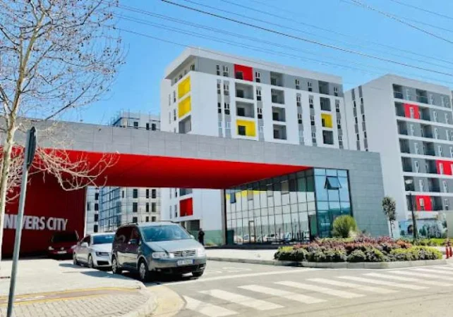 Tirane, shitet apartament 1+1 Kati 4, 53 m² 62.000 € (Kompleksi Univers City, Rruga Gryka e Kacanikut)