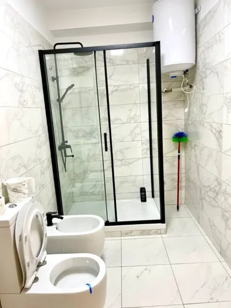 Tirane, shitet apartament 2+1 Kati 2, 139 m² 250.000 € (Kopshti Botanik)