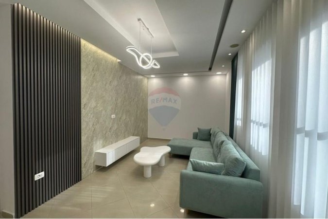 Tirane, jepet me qera apartament 1+1 Kati 2, 70 m² 500 € (Don Bosko)