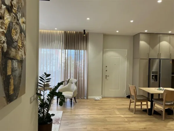 Tirane, jap me qera apartament 3+1+Ballkon Kati 0, 175 m² 950 € (Rrethrrotullimi i Selites)
