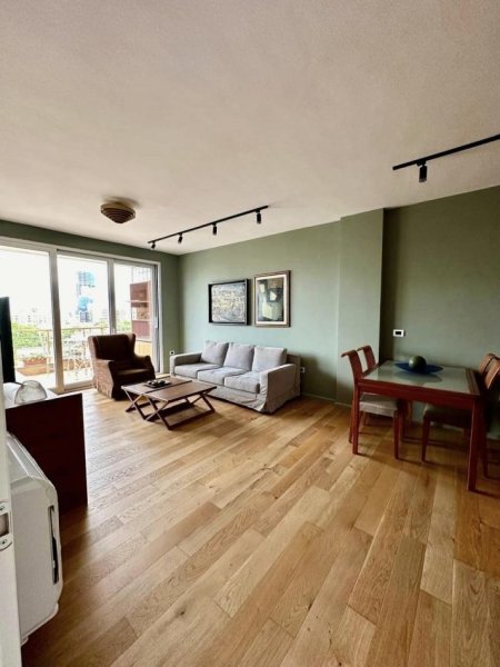 Tirane, jepet me qera apartament 2+1 , 110 m² 1.300 € (Blloku)