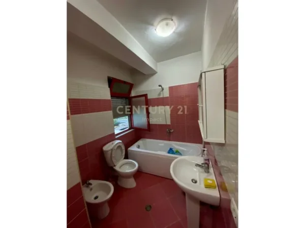 Tirane, shes apartament 2+1 Kati 4, 114 m² 105.000 € 