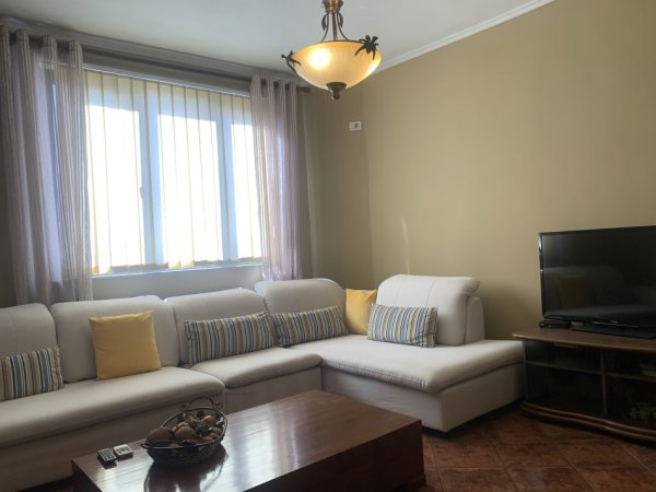 Tirane, jepet me qera apartament 2+1+Ballkon , 97 m² 600 € (Bulevardi Zogu 1)