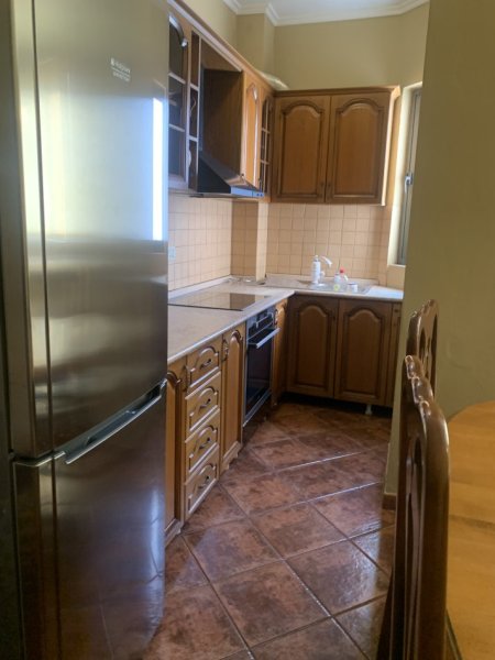 Tirane, jepet me qera apartament 2+1+Ballkon , 97 m² 600 € (Bulevardi Zogu 1)