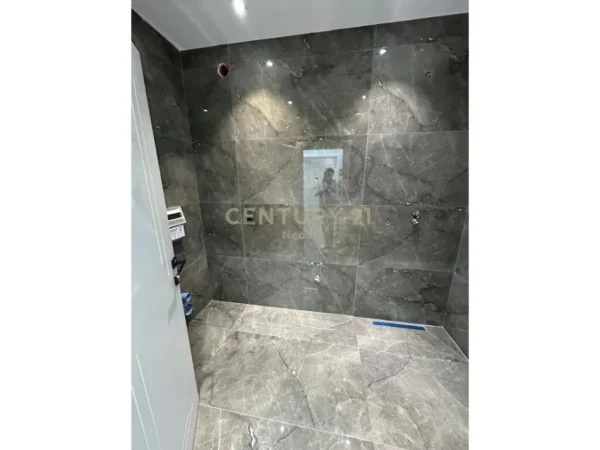 Tirane, shitet apartament 1+1 Kati 7, 67 m² 103.000 € (Rruga Teodor Keko)