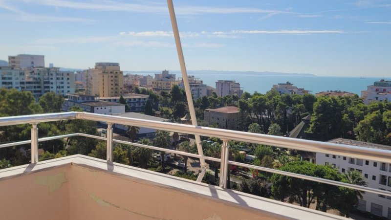 !SHITUR!Durres, shitet apartament 2+1+Ballkon Kati 9, 105 m² 115.000 € (Perball Hotel Florida, Plazh, Durres)