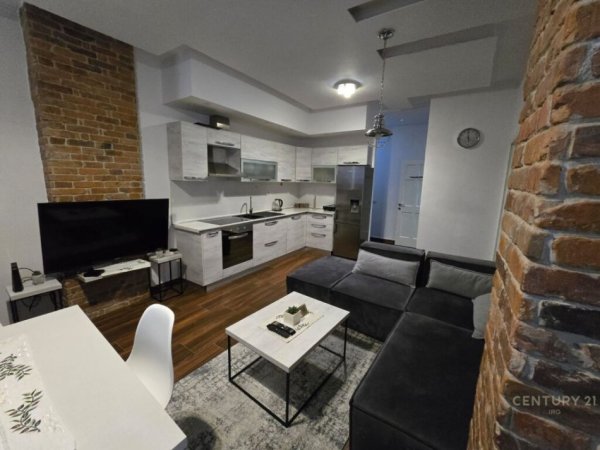 Tirane, jap me qera apartament 1+1 , 58 m² 600 € (Liqeni i Tiranës)