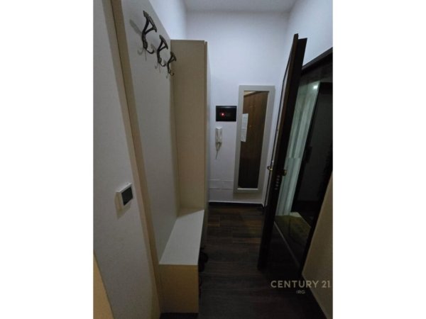 Tirane, jap me qera apartament 1+1 , 58 m² 600 € (Liqeni i Tiranës)