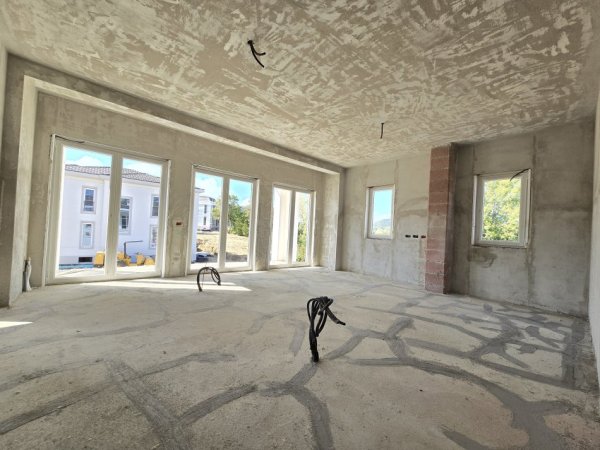 Tirane, shitet 3 Katshe Kati 3, 476 m² 1.300.000 € (Rezidenca Rolling Hills 2, Prane TEG-ut)
