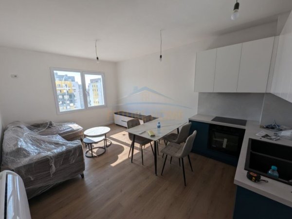 Tirane, jepet me qera apartament 3+1 Kati 9, 103 m² 700 € (Fusha Aviacionit)