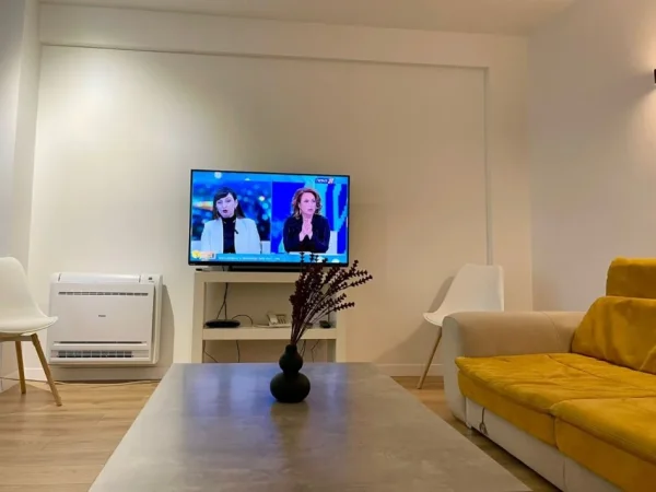 Tirane, shitet apartament 2+1 Kati 2, 118 m² 250.000 € (Kopeshti Botanik)