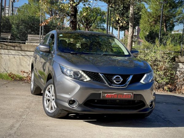 Tirane, shes SUV | Fuoristrad | Xhip NISSAN QASHQAI Nafte, gri e erret automatik Klima 165.000 km 11.900 €