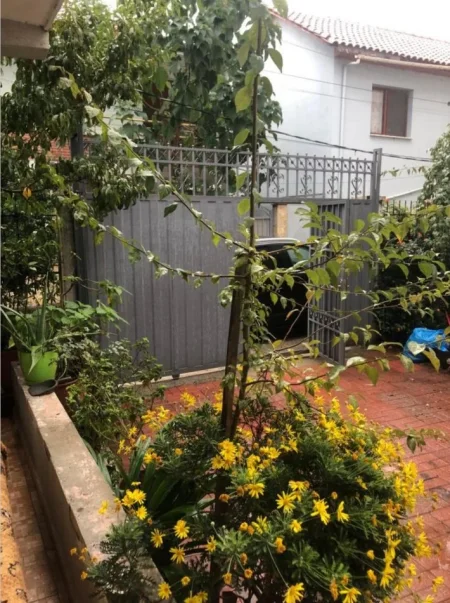 Tirane, shitet shtepi 2 Katshe , 205 m² 220.000 € (Rruga "5 Maji", mbrapa Concord Center)