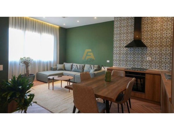 Tirane, shitet apartament 1+1 Kati 7, 65 m² 110.000 € (Rruga e Dibres, Kompleksi Orion)