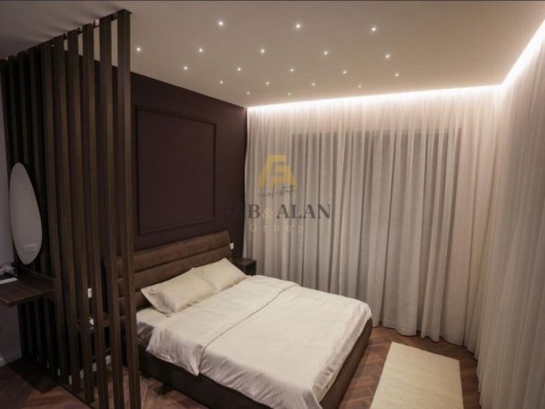 Tirane, jepet me qera apartament 1+1 Kati 8, 65 m² 600 € (Rruga e Dibres, Kompleksi Orion)