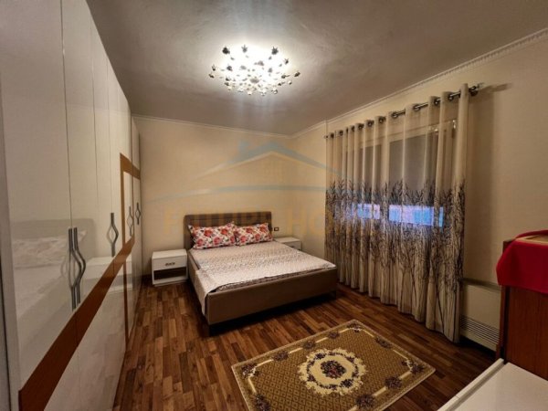 Durres, jepet me qera apartament 1+1 Kati 11, 94 m² 600 € (Vollga)