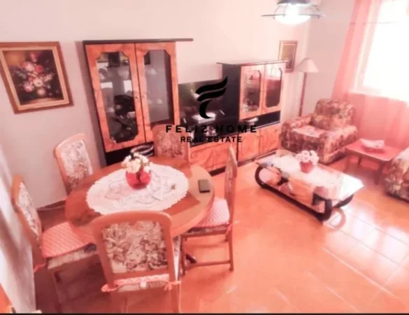 Tirane, jepet me qera apartament 2+1+Ballkon Kati 4, 78 m² 650 € (PAZARI I RI)