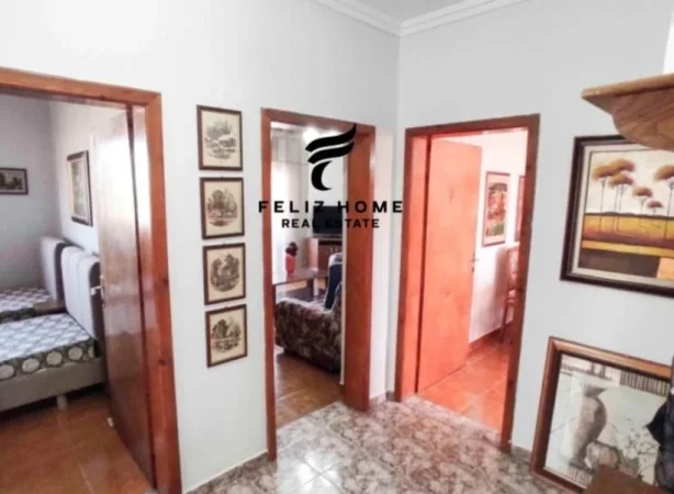 Tirane, jepet me qera apartament 2+1+Ballkon Kati 4, 78 m² 650 € (PAZARI I RI)