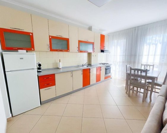 Tirane, jepet me qera apartament 1+1 Kati 6, 76 m² 600 Euro (Rruga e Kavajes)