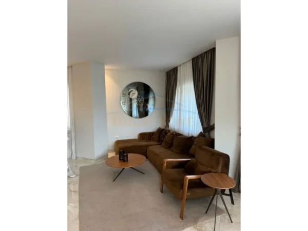 Tirane, shitet apartament 2+1 Kati 1, 117 m² 280.000 € (Hamdi Sina)