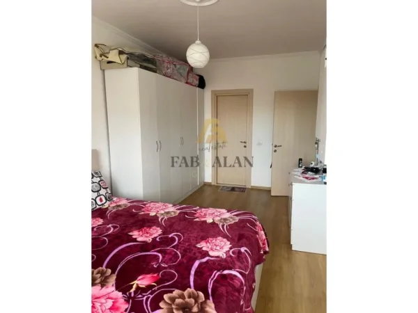 Tirane, shitet apartament 2+1+2 Kati 1, 114 m² 155.000 € (Kinostudio)