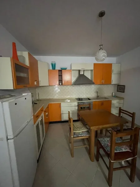 Shqiperi, jepet me qera apartament 2+1+Ballkon Kati 2, 112 m² 700 € (DON BOSKO)