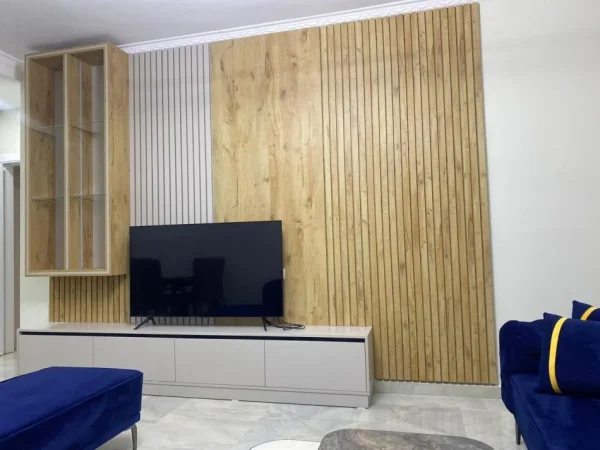 Tirane, jepet me qera apartament 2+1 Kati 5, 111 m² 500 € (fresku)