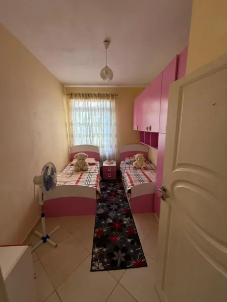 Tirane, Apartament 2+1 per qira   (Kinostudio) 500 Euro