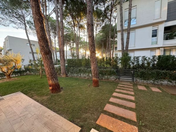 Gjiri Lalezit | Hamallaj, shitet apartament 2+1+Ballkon Kati 0, 100 m² 340.000 € (San Pietro.Gjiri I Lalzit)